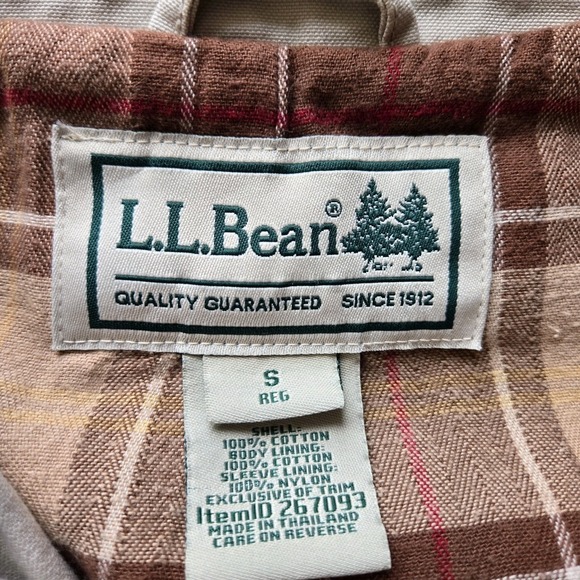 L.L. Bean Barn Jacket Women's Size S Lined Quilted Corduroy Coat Button Front - Picture 4 of 7